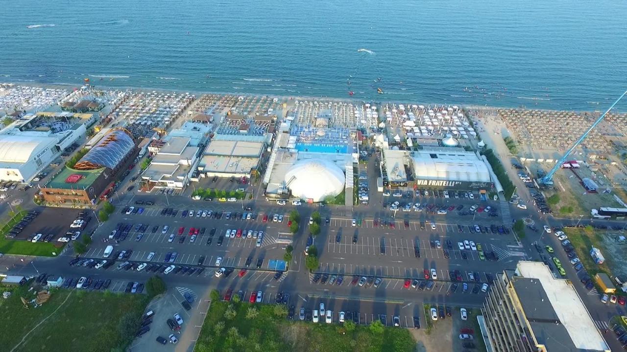 Aqua Vista Fratelli - Vedere Top La Mare Si Lac - Summerland Appartement Mamaia Buitenkant foto